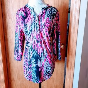 💚💚3/$10 Women's blouse💚💚